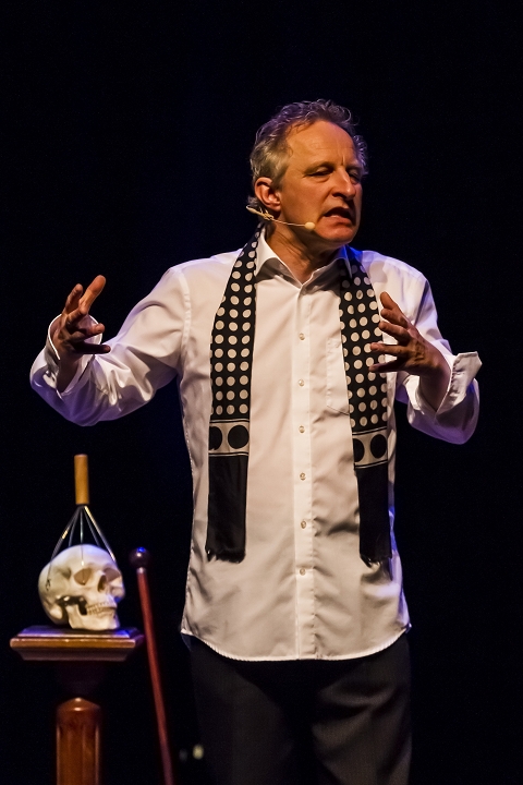 Eindelijk! Hamlet @ Fakkeltheater Antwerpen, foto 3, foto's door Marco Bastiaens - FrontView Magazine