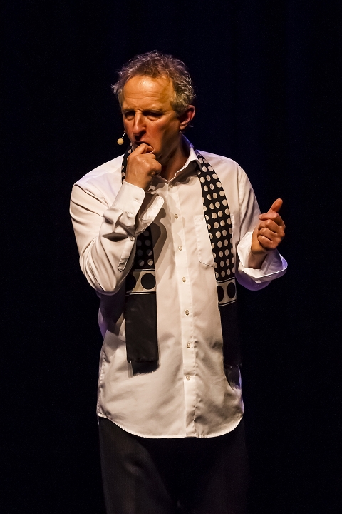 Eindelijk! Hamlet @ Fakkeltheater Antwerpen, foto 8, foto's door Marco Bastiaens - FrontView Magazine