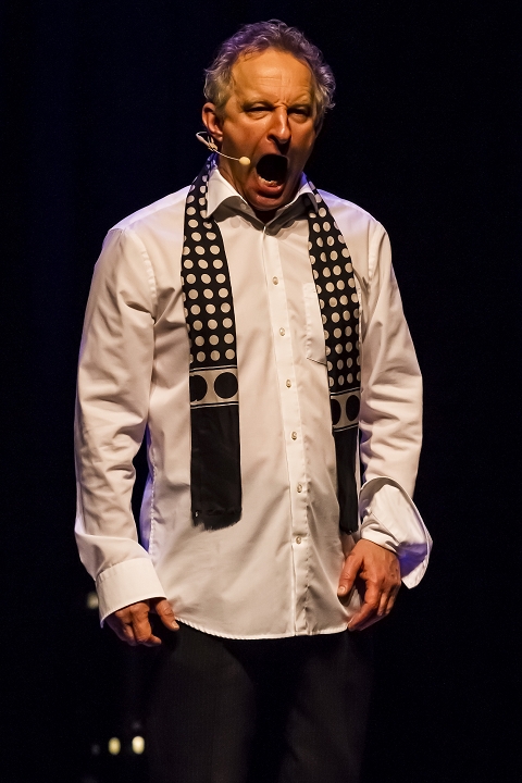 Eindelijk! Hamlet @ Fakkeltheater Antwerpen, foto 10, foto's door Marco Bastiaens - FrontView Magazine