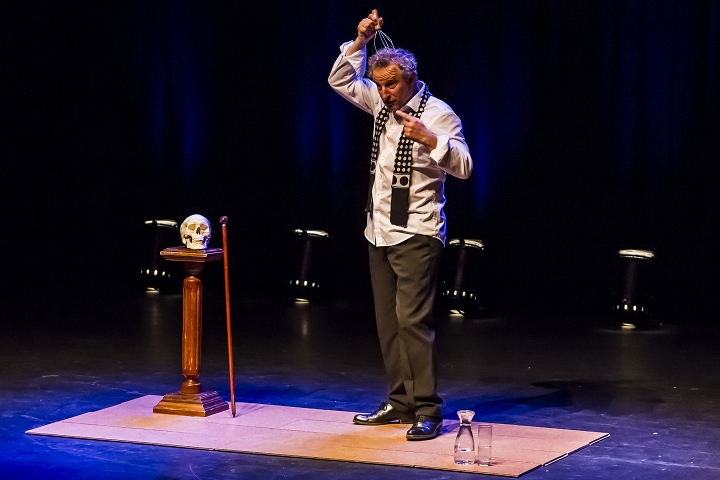 Eindelijk! Hamlet @ Fakkeltheater Antwerpen, foto 17, foto's door Marco Bastiaens - FrontView Magazine
