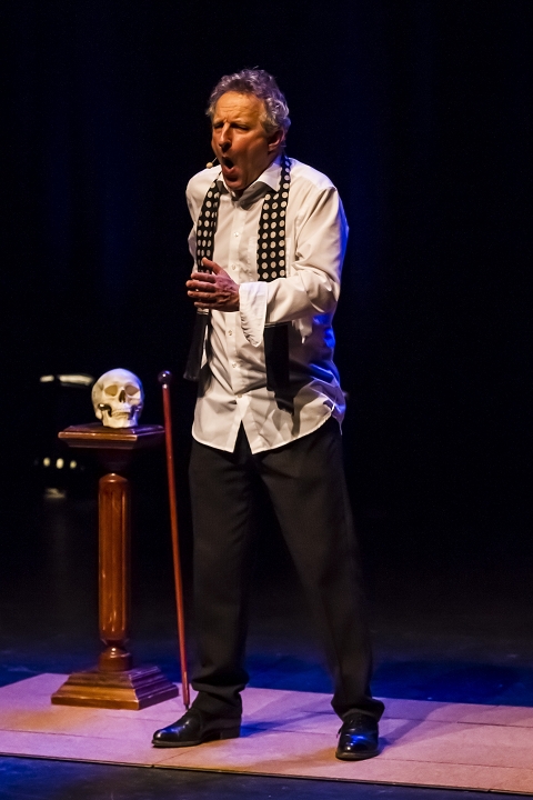 Eindelijk! Hamlet @ Fakkeltheater Antwerpen, foto 24, foto's door Marco Bastiaens - FrontView Magazine