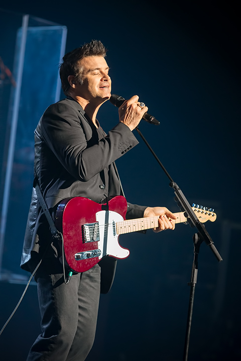 Roch Voisine @ Koninklijk Circus, picture 1, photographed by Elke Briers - FrontView Magazine