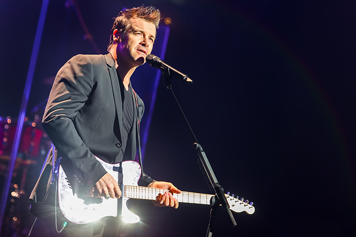 Roch Voisine @ Koninklijk Circus, picture 7, photographed by Elke Briers - FrontView Magazine