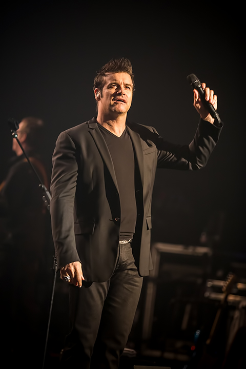 Roch Voisine @ Koninklijk Circus, picture 17, photographed by Elke Briers - FrontView Magazine