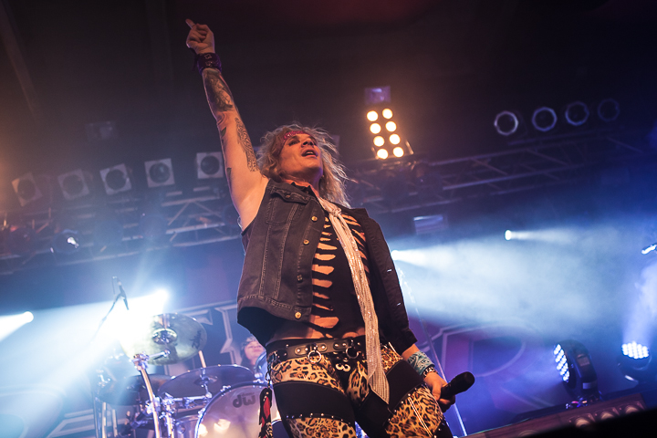 Steel Panther @ Live Music Hall, foto 4, foto's door Dorien Goetschalckx - FrontView Magazine