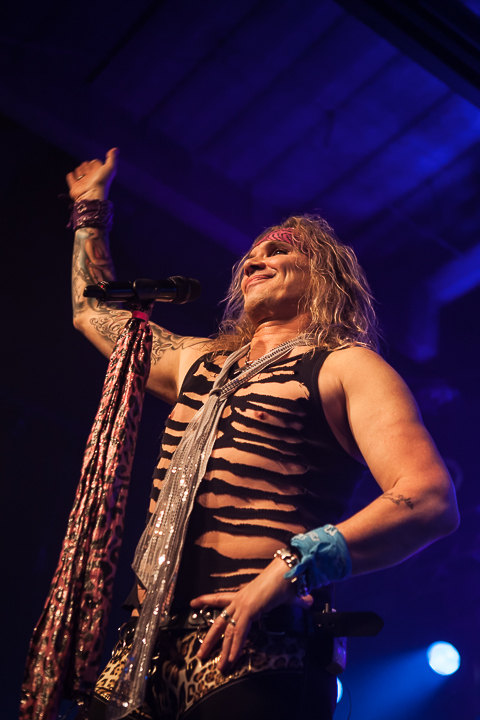 Steel Panther @ Live Music Hall, foto 18, foto's door Dorien Goetschalckx - FrontView Magazine