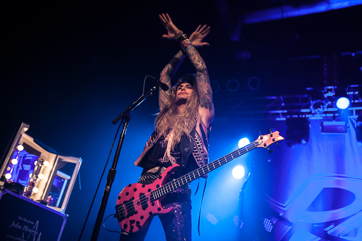 Steel Panther @ Live Music Hall, foto 24, foto's door Dorien Goetschalckx - FrontView Magazine