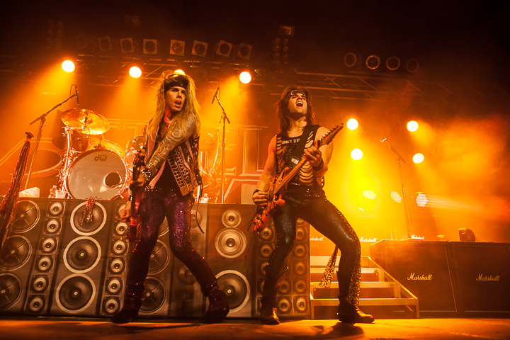 Steel Panther @ Live Music Hall, foto 35, foto's door Dorien Goetschalckx - FrontView Magazine