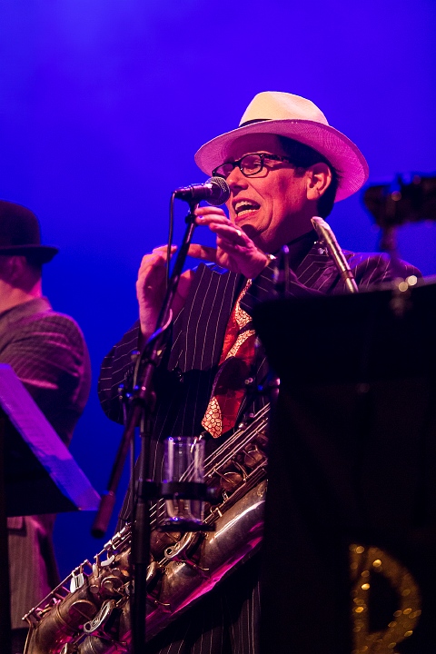 Burlesque Follies Deluxe @ De Roma, picture 1, photographed by Edwin Houdevelt - FrontView Magazine