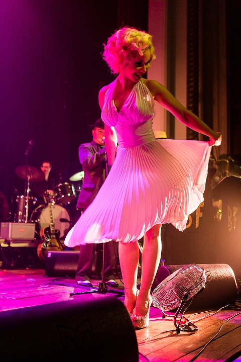 Burlesque Follies Deluxe @ De Roma, picture 12, photographed by Edwin Houdevelt - FrontView Magazine