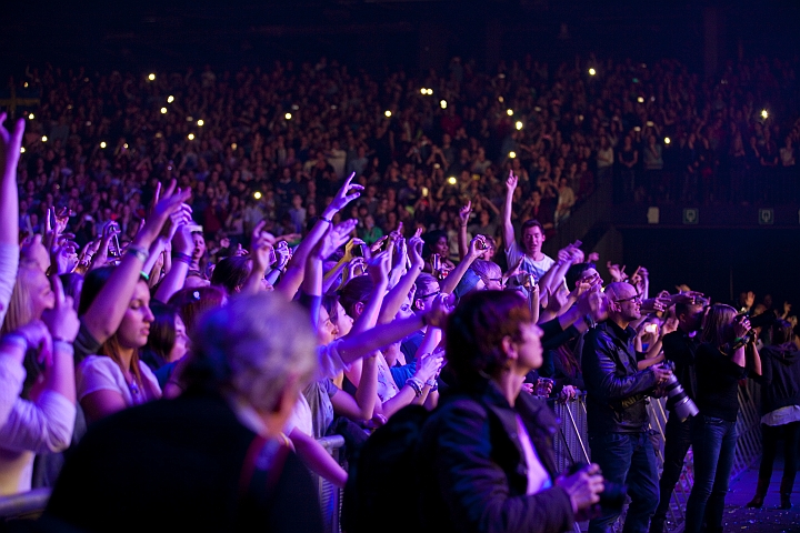 Avicii @ Sportpaleis, picture 7, photographed by Martine Goetschalckx - FrontView Magazine