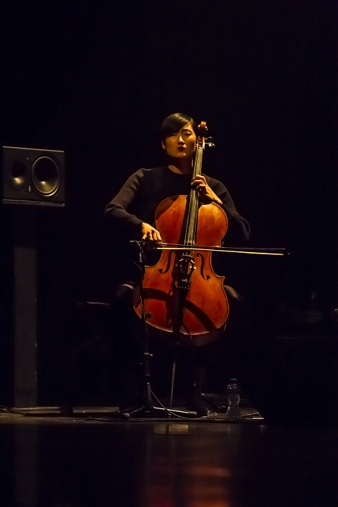 Gabriel Rios @ Vooruit, picture 11, photographed by Marco Bastiaens - FrontView Magazine