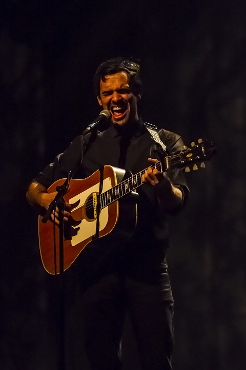 Gabriel Rios @ Vooruit, picture 12, photographed by Marco Bastiaens - FrontView Magazine