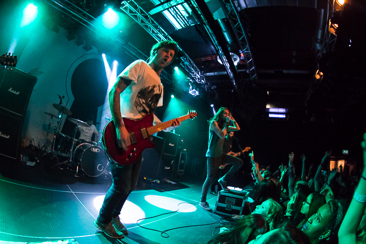 Mayday Parade @ Effenaar, picture 2, photographed by Dorien Goetschalckx - FrontView Magazine
