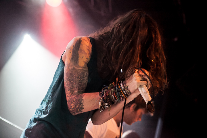Mayday Parade @ Effenaar, picture 8, photographed by Dorien Goetschalckx - FrontView Magazine