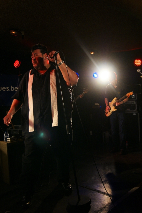 Memo Gonzalez & The bluescasters @ MOD Hasselt, picture 22, photographed by benny antoniw - FrontView Magazine