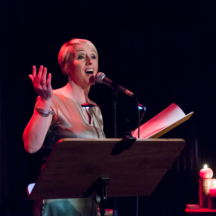 naPUURlijk - Ann De Winne zingt Vlaams @ Fakkelteater te Antwerpen, foto 4, foto's door Guy Danneels - FrontView Magazine
