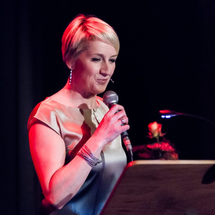 naPUURlijk - Ann De Winne zingt Vlaams @ Fakkelteater te Antwerpen, foto 7, foto's door Guy Danneels - FrontView Magazine