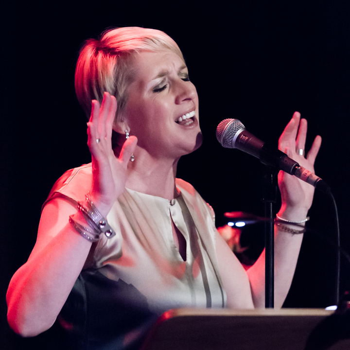 naPUURlijk - Ann De Winne zingt Vlaams @ Fakkelteater te Antwerpen, foto 19, foto's door Guy Danneels - FrontView Magazine
