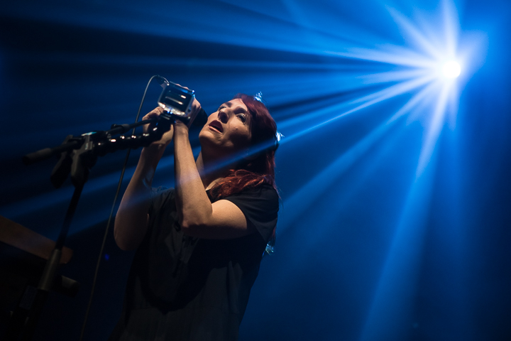 Hannah Georgas @ 013, picture 4, photographed by Dorien Goetschalckx - FrontView Magazine