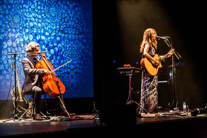 Heather Nova Muziekgebouw Eindhoven, picture 7, photographed by Kris Saelen - FrontView Magazine
