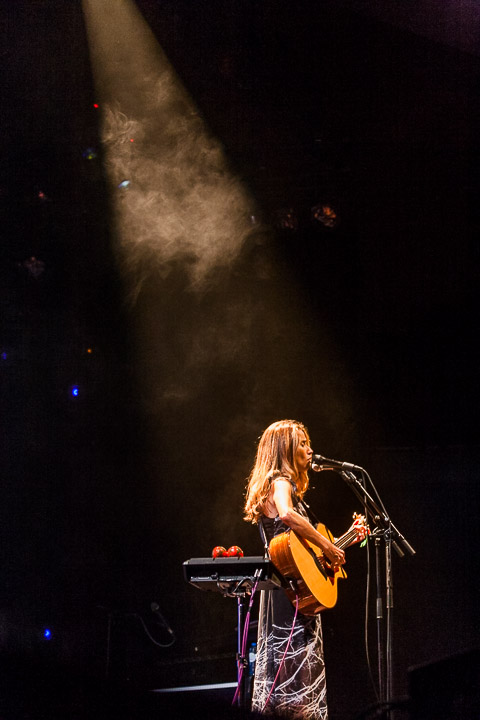 Heather Nova Muziekgebouw Eindhoven, picture 10, photographed by Kris Saelen - FrontView Magazine