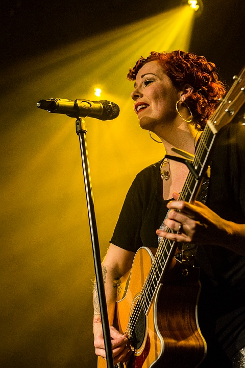 Anneke Van Giersbergen @ 013, picture 21, photographed by Edwin Houdevelt - FrontView Magazine