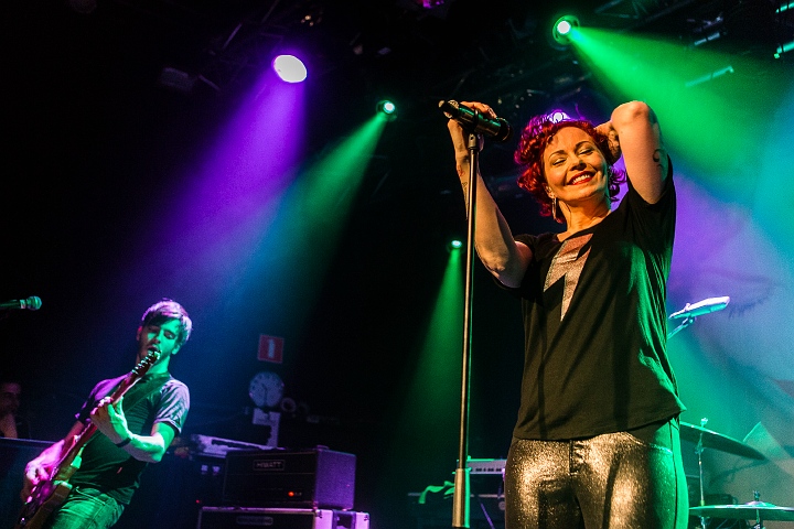 Anneke Van Giersbergen @ 013, picture 37, photographed by Edwin Houdevelt - FrontView Magazine
