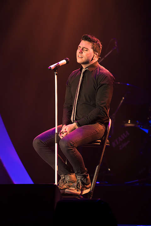 Jan Smit @ Ethias Theater, picture 2, photographed by Elke Briers - FrontView Magazine