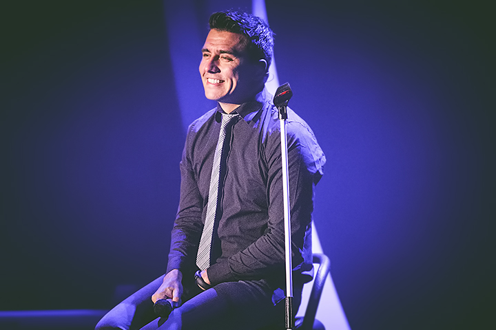 Jan Smit @ Ethias Theater, picture 6, photographed by Elke Briers - FrontView Magazine