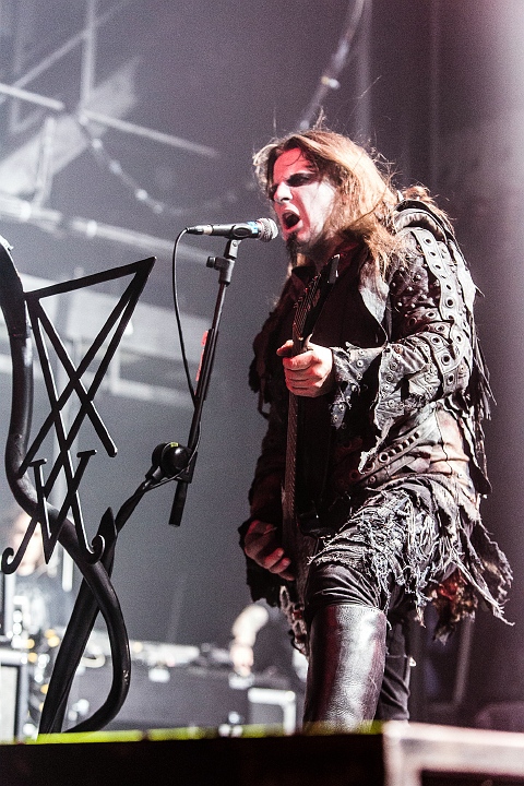 Behemoth @ 013, picture 28, photographed by Edwin Houdevelt - FrontView Magazine