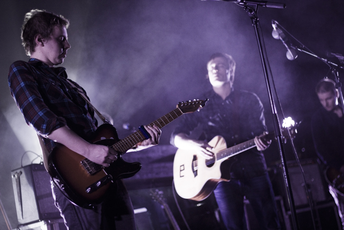 Girls in Hawaii @ Het Depot, picture 5, photographed by Geert Pieters - FrontView Magazine