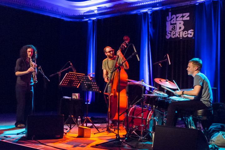 Ragini Trio @ De Casino Sint-Niklaas, picture 16, photographed by Guy Danneels - FrontView Magazine