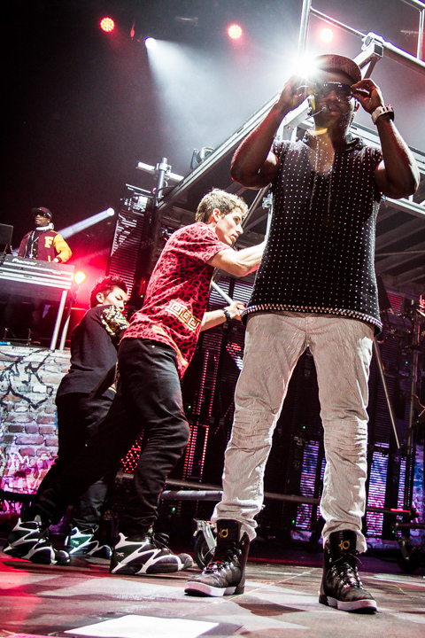 Jason Derulo @ Vorst Nationaal, picture 6, photographed by Tom Stessens - FrontView Magazine