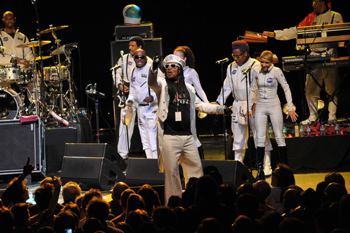 Bootsy Collins @ Ancienne Belgique, picture 16, photographed by Gunther Moens - FrontView Magazine