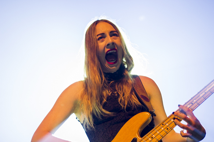 Haim @ Ancienne Belgique, picture 6, photographed by Geert Pieters - FrontView Magazine