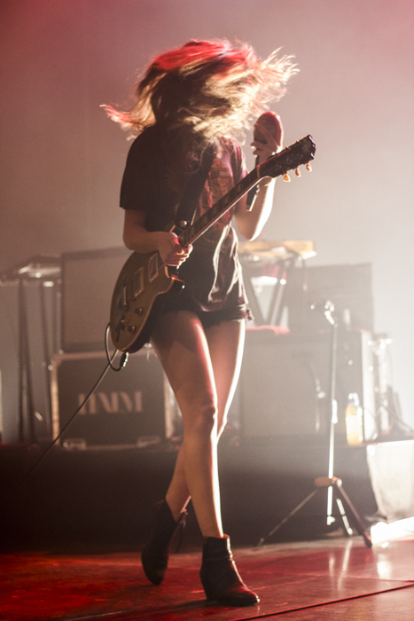 Haim @ Ancienne Belgique, picture 16, photographed by Geert Pieters - FrontView Magazine