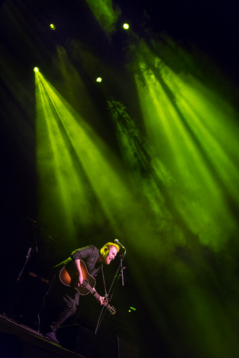 Gavin James @ Het Depot, foto 5, foto's door Gino Verhulst - FrontView Magazine