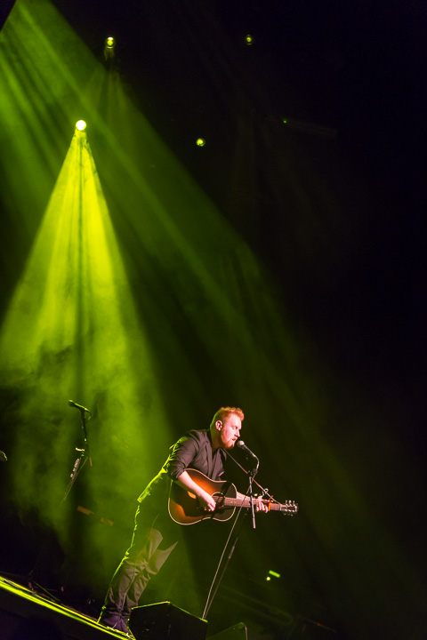 Gavin James @ Het Depot, foto 6, foto's door Gino Verhulst - FrontView Magazine
