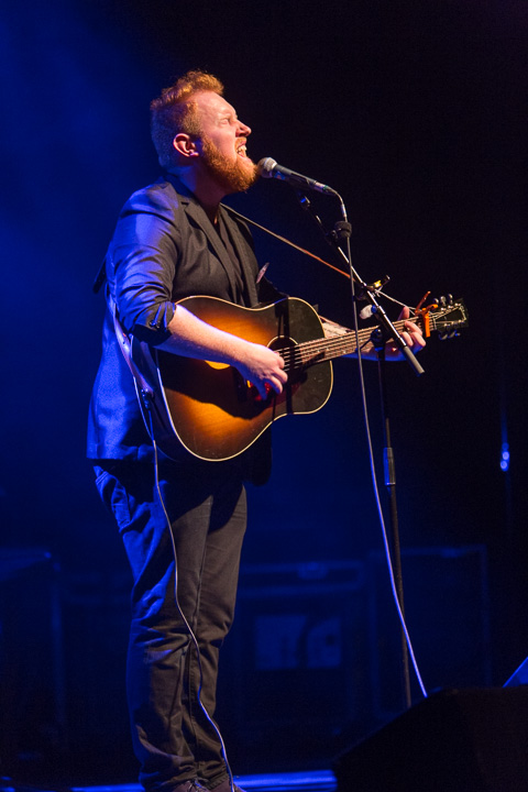 Gavin James @ Het Depot, foto 13, foto's door Gino Verhulst - FrontView Magazine