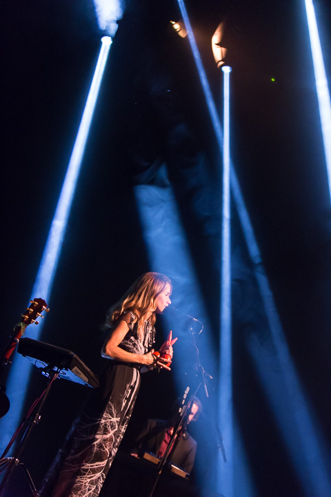 Heather Nova @ Het Depot, picture 6, photographed by Gino Verhulst - FrontView Magazine