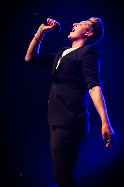 John Newman @ Ancienne Belgique, picture 4, photographed by Tom Stessens - FrontView Magazine