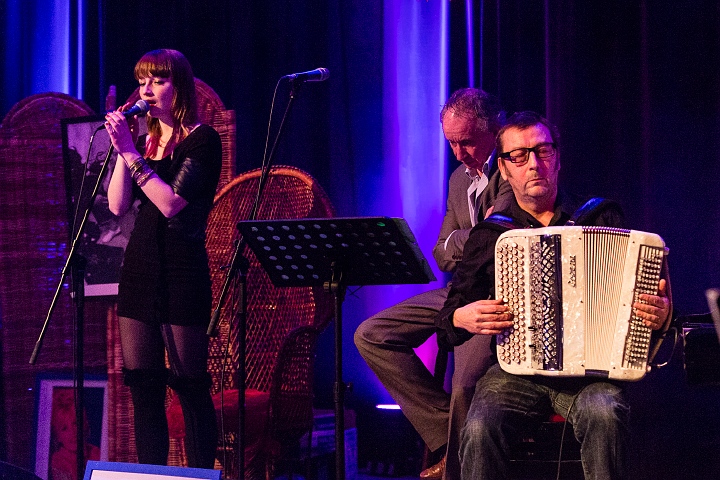 L'amour Monstre @ De Casino, picture 9, photographed by Edwin Houdevelt - FrontView Magazine