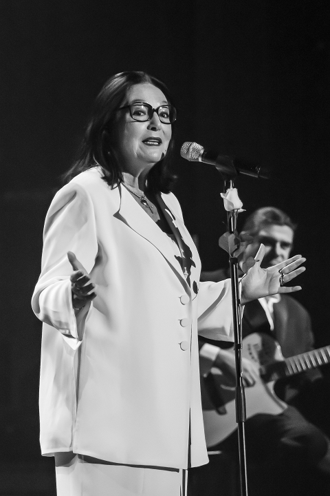 Nana Mouskouri @ De Roma, picture 6, photographed by Marco Bastiaens - FrontView Magazine