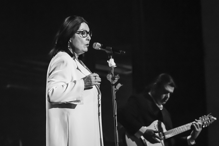 Nana Mouskouri @ De Roma, picture 14, photographed by Marco Bastiaens - FrontView Magazine