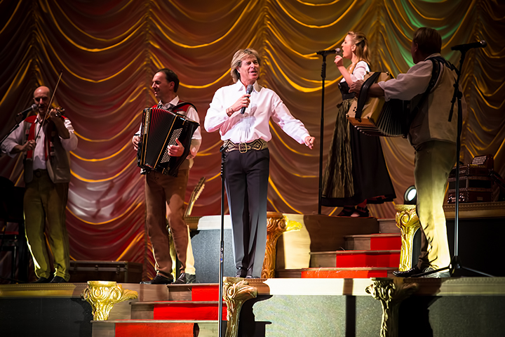 Hansi Hinterseer @ Ethias Arena, foto 1, foto's door Elke Briers - FrontView Magazine