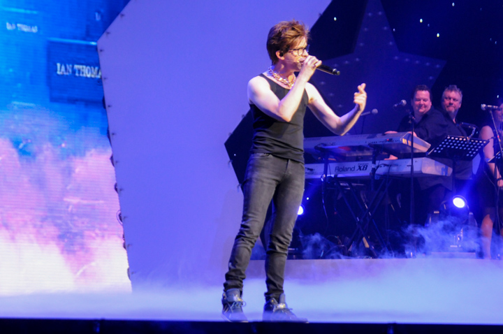 Tegen De Sterren Op live @ Lotto Arena, picture 19, photographed by Youri Vanlommel - FrontView Magazine