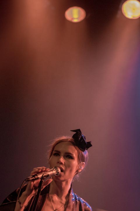 Nina Persson Nina Persson, foto 4, foto's door Walter Grimm - FrontView Magazine