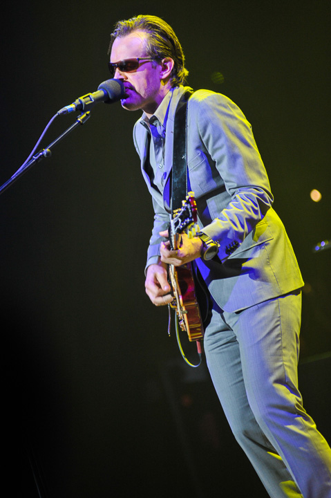 Joe Bonomassa @ Koninklijk Circus, picture 9, photographed by Gunther Moens - FrontView Magazine