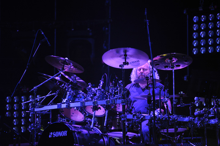 Joe Bonomassa @ Koninklijk Circus, picture 18, photographed by Gunther Moens - FrontView Magazine